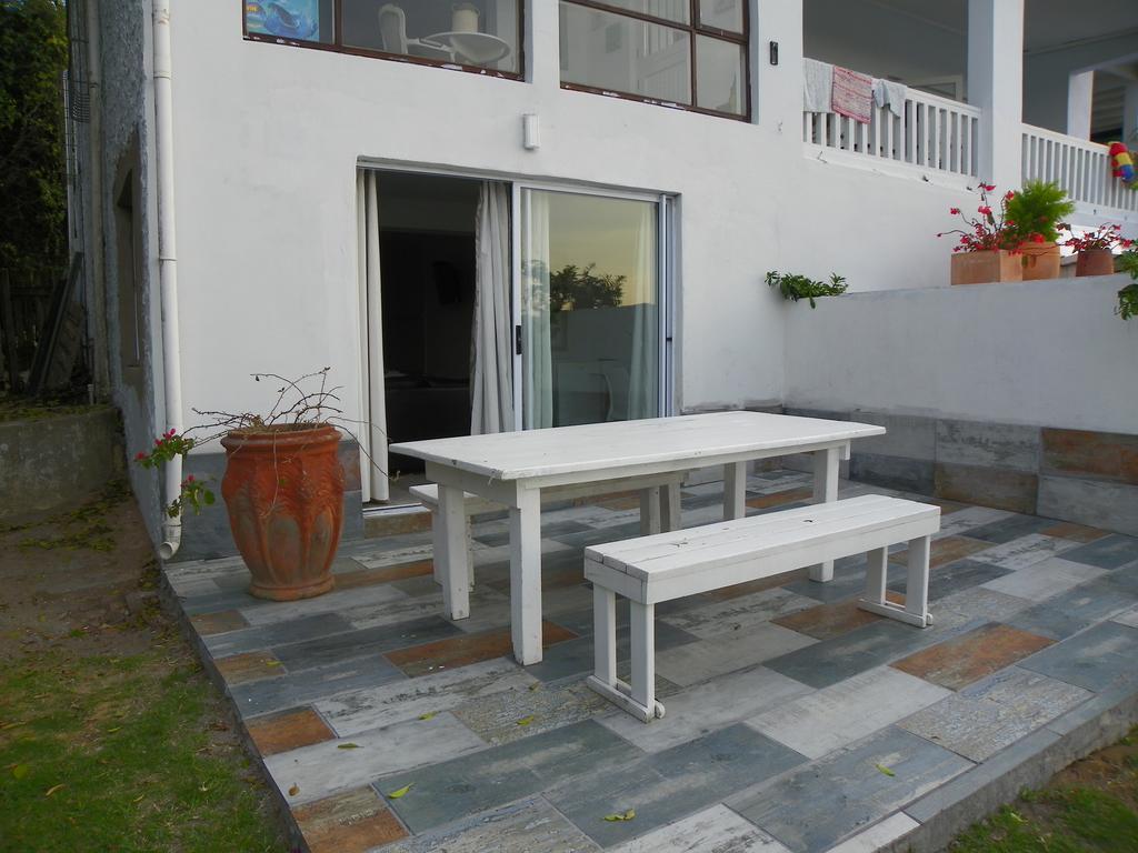 Blue'S Guest House - East London Bonza Bay Dış mekan fotoğraf