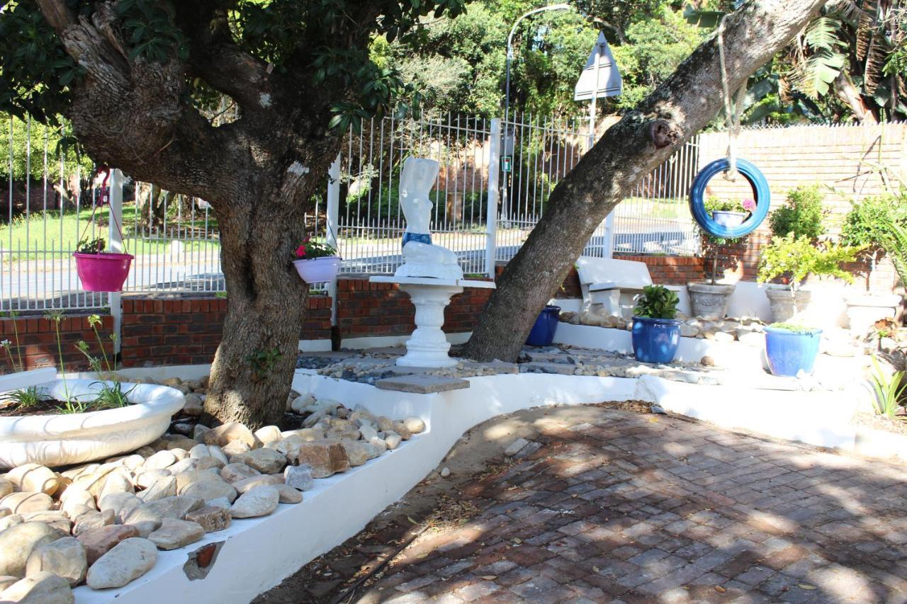 Blue'S Guest House - East London Bonza Bay Dış mekan fotoğraf